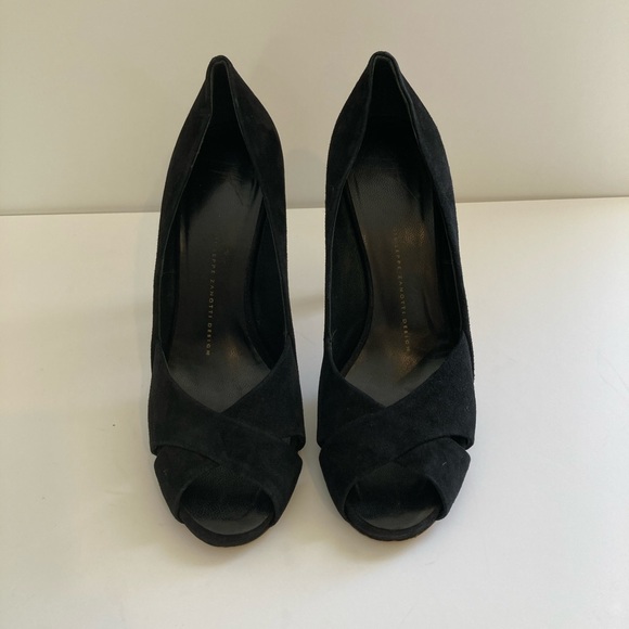 Giuseppe Zanotti Suede Peep Toe Pump - Picture 4 of 9